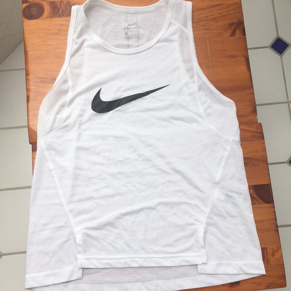 Youth Nike top
